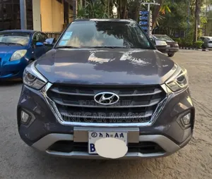 Photo - Hyundai Creta 2019 Gray
