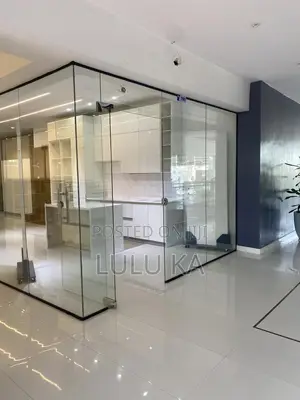 Photo - የንግድ እንዲሁም ለቢሮ የተዘጋጁ ሱቆች