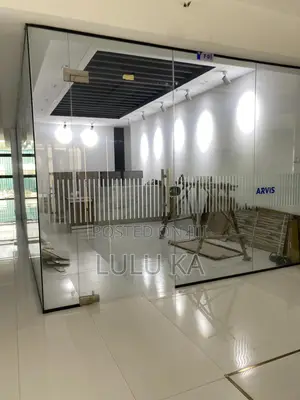 የንግድ እንዲሁም ለቢሮ የተዘጋጁ ሱቆች