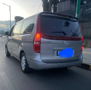 Hyundai Starex 2015 Grey