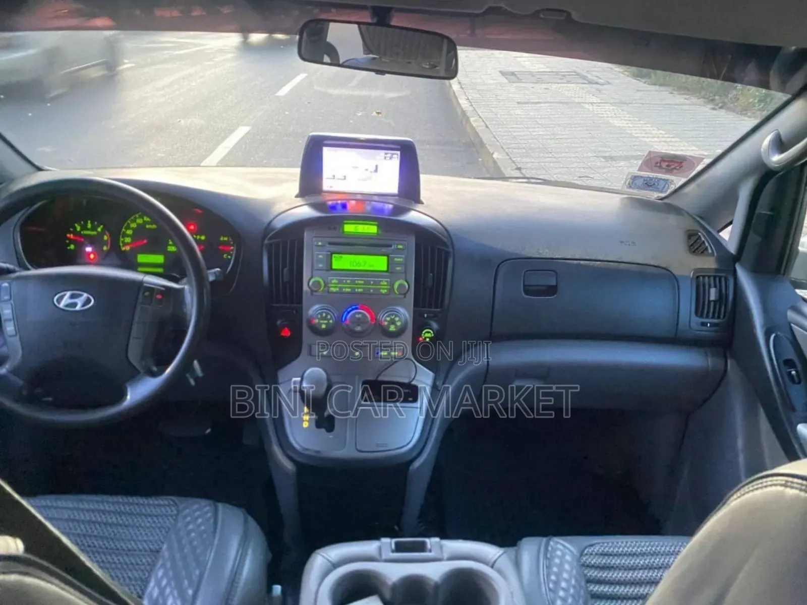 Hyundai Starex 2015 Grey