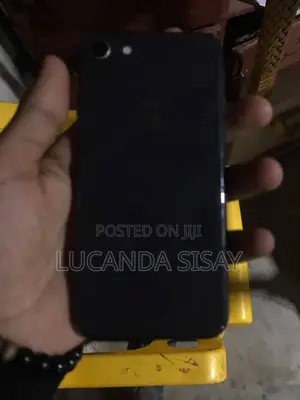 Photo - Apple iPhone 8 64 GB Gray