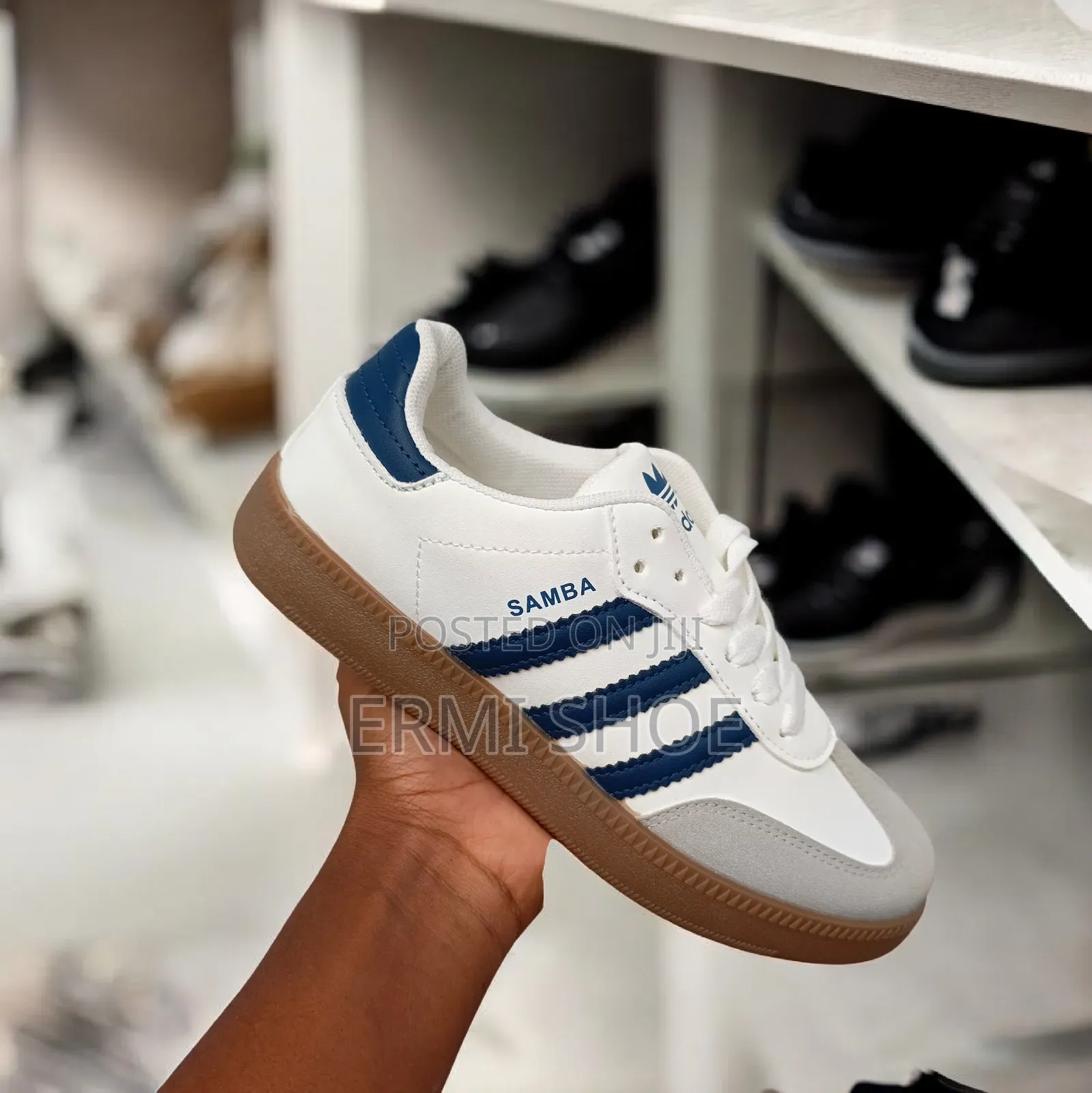 ሳምባ የሴቶች ጫማ