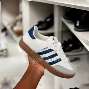 Photo - ሳምባ የሴቶች ጫማ