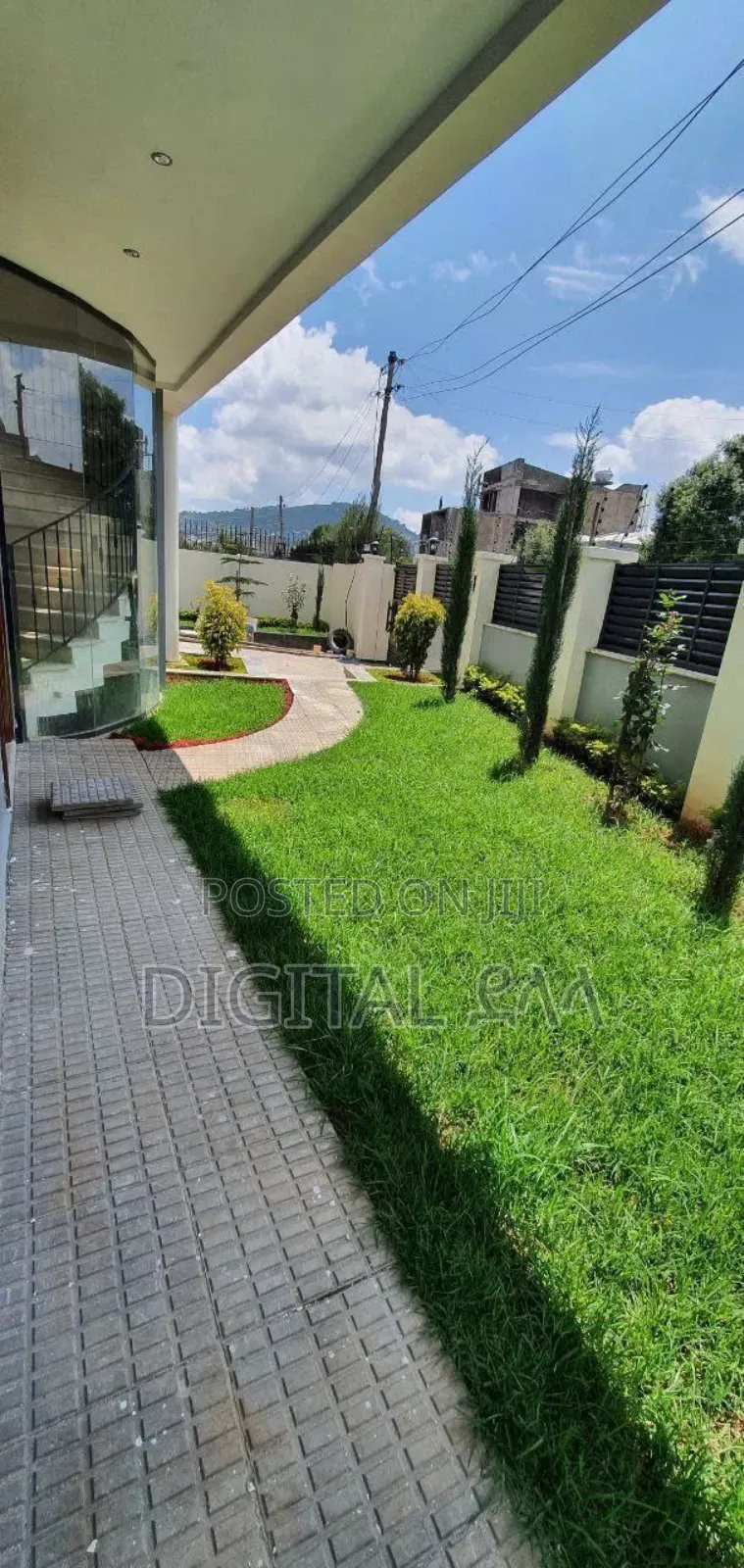 5bdrm Villa in Digital ደላላ, Lideta for sale