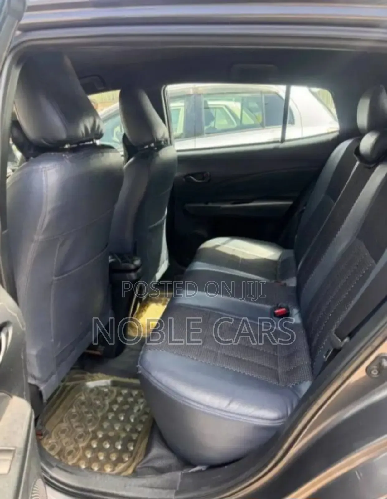 Toyota Yaris 2020 Gray