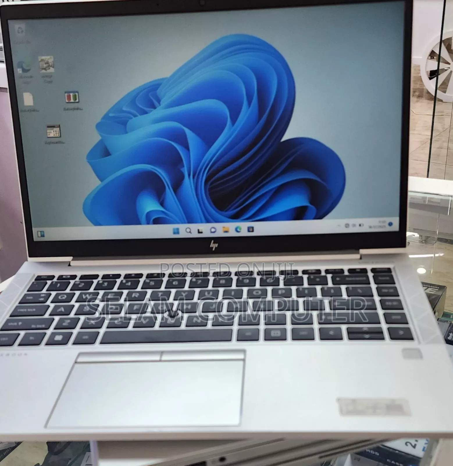 New Laptop HP EliteBook 845 G11 16GB AMD Ryzen 5 SSD 512GB
