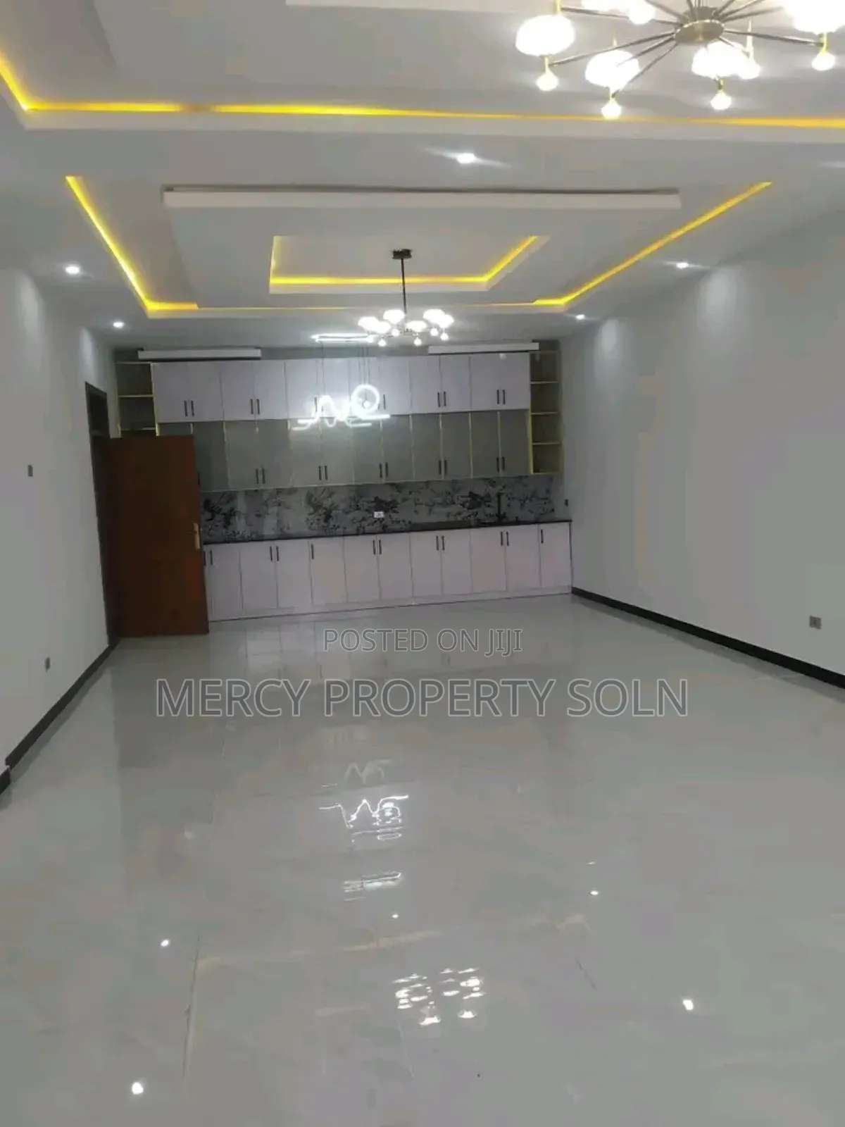 Furnished 10bdrm House in Yeka for sale