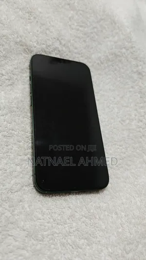 Apple iPhone 13 128 GB Green
