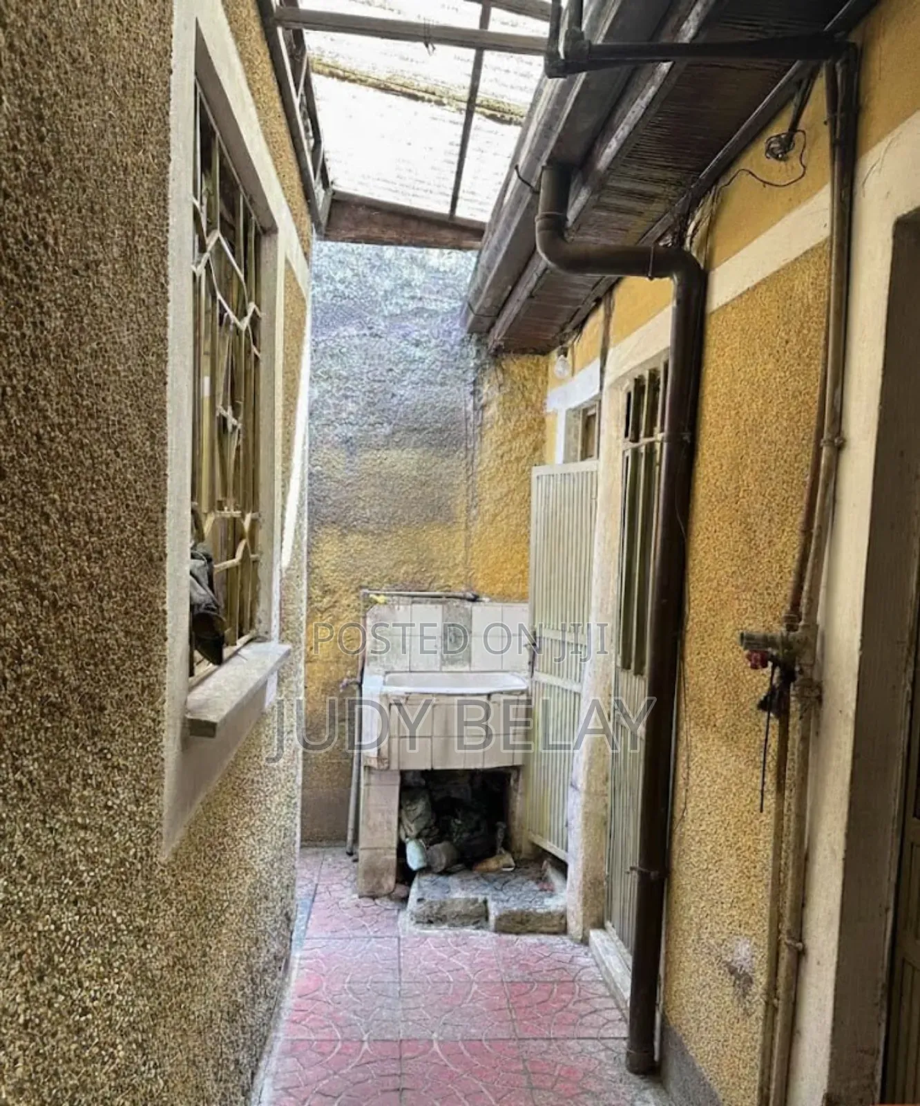 4bdrm House in Kolfe Keranio for rent