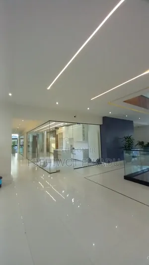 የንግድ ሱቆች እና ቢሮ