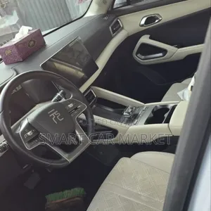 Photo - BYD Yuan Up 2024 Silver