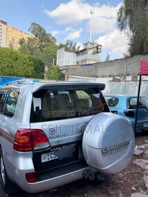 Toyota Land Cruiser 2013 Silver