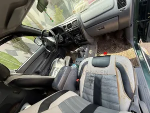 Toyota Hilux 2004 Green