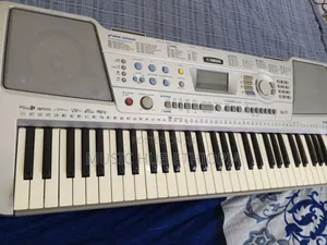 Yamaha PSR 290 Keyboard