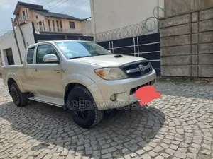 Toyota Hilux 2007 Silver