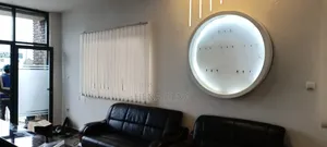 Photo - ቨርቲካል መጋራዣ, Vertical Curtain