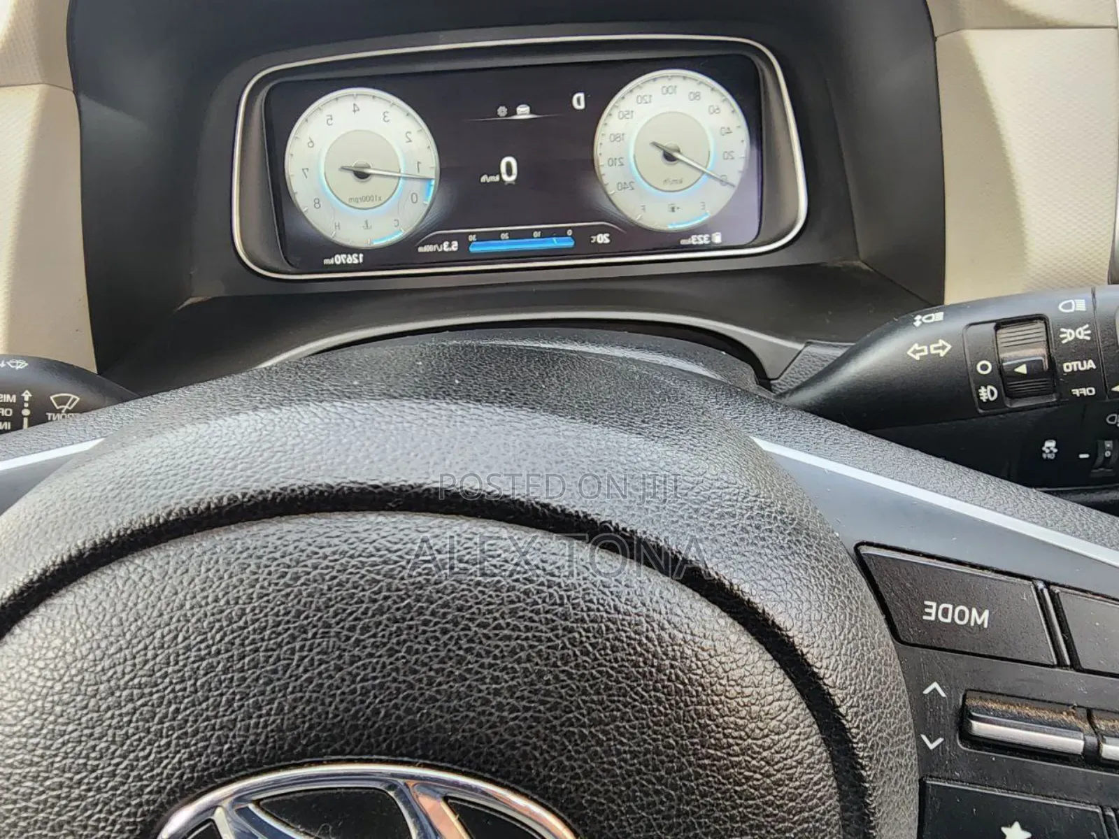 Hyundai Creta 2024 Silver