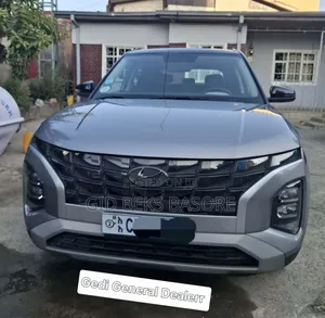 Photo - Hyundai Creta 2023 Silver