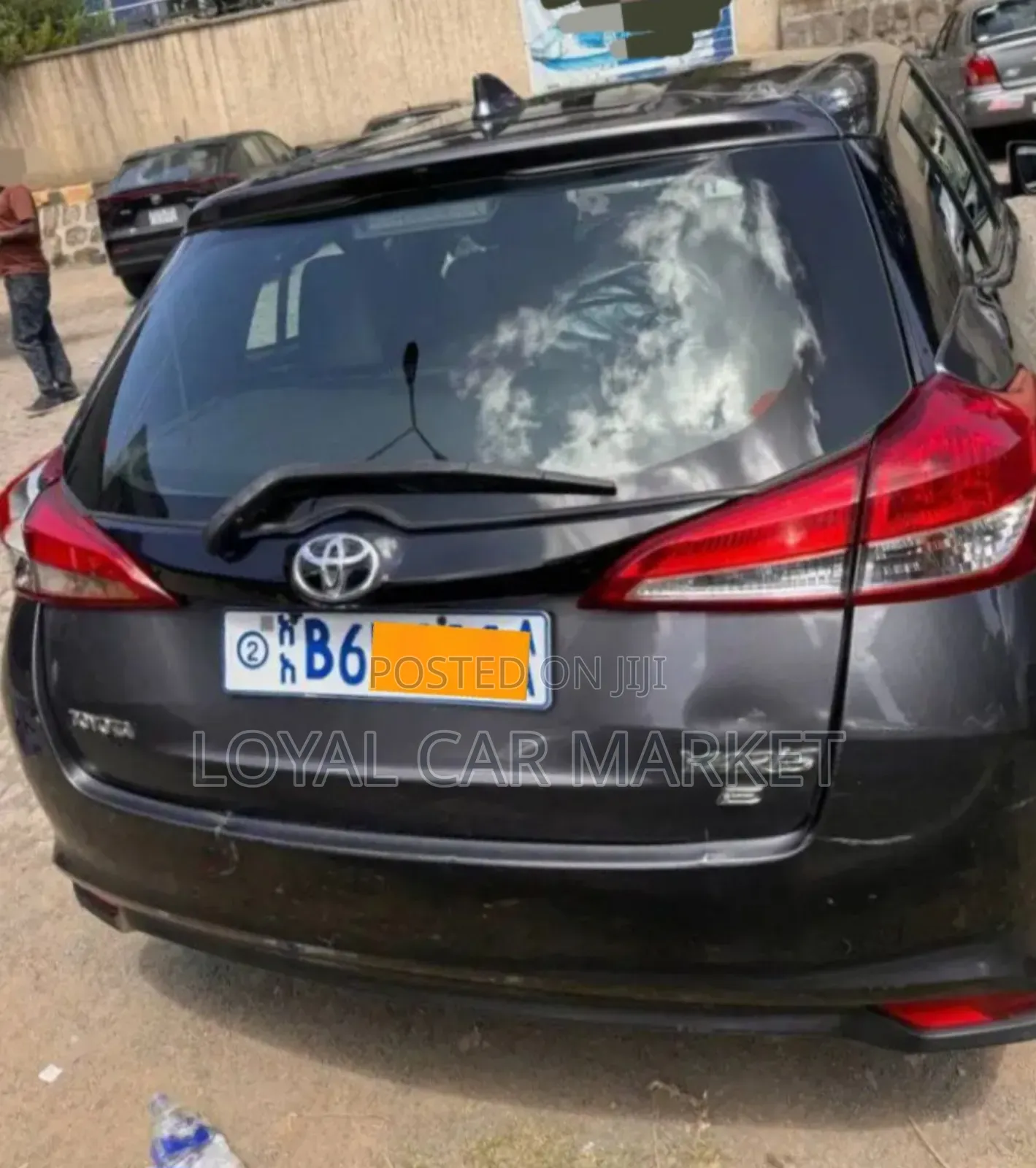 Toyota Yaris 2020 Gray