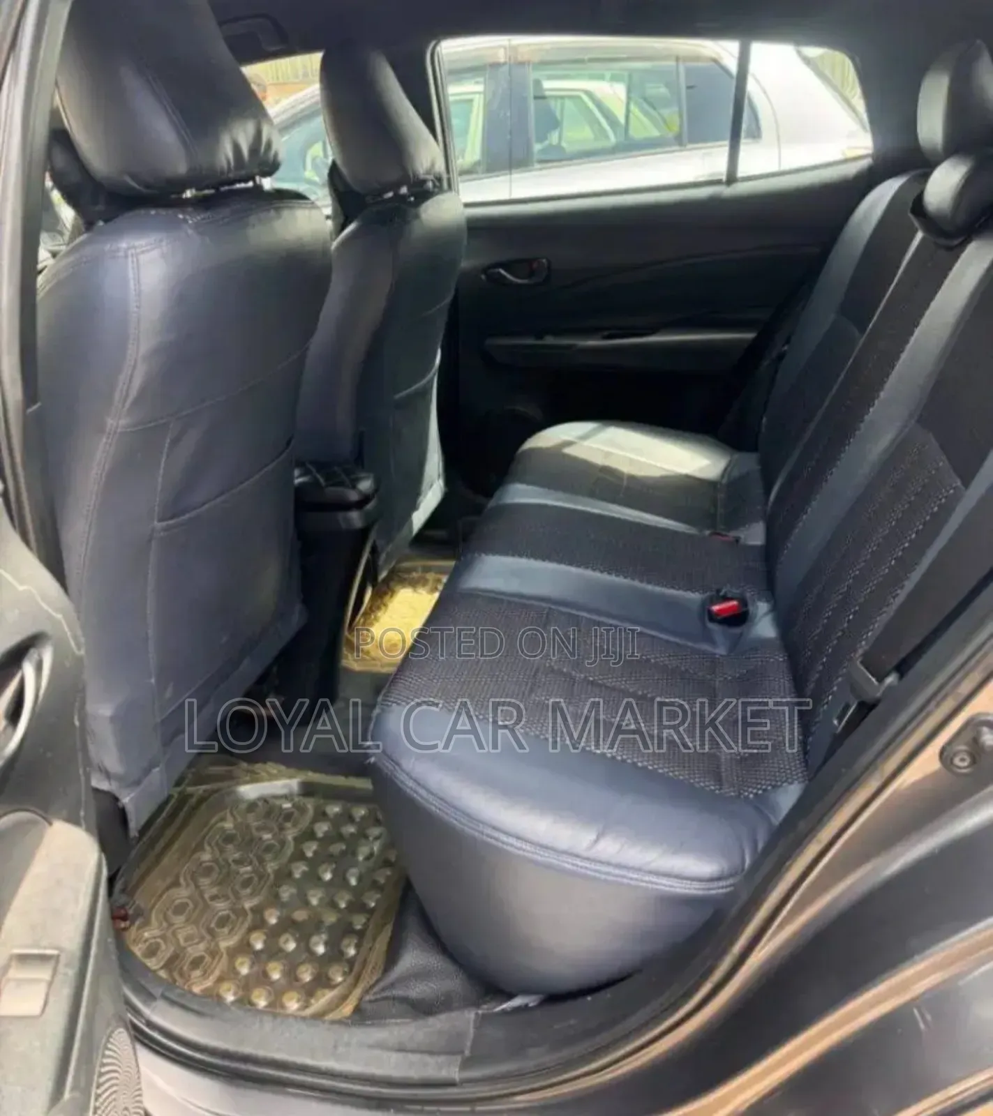 Toyota Yaris 2020 Gray