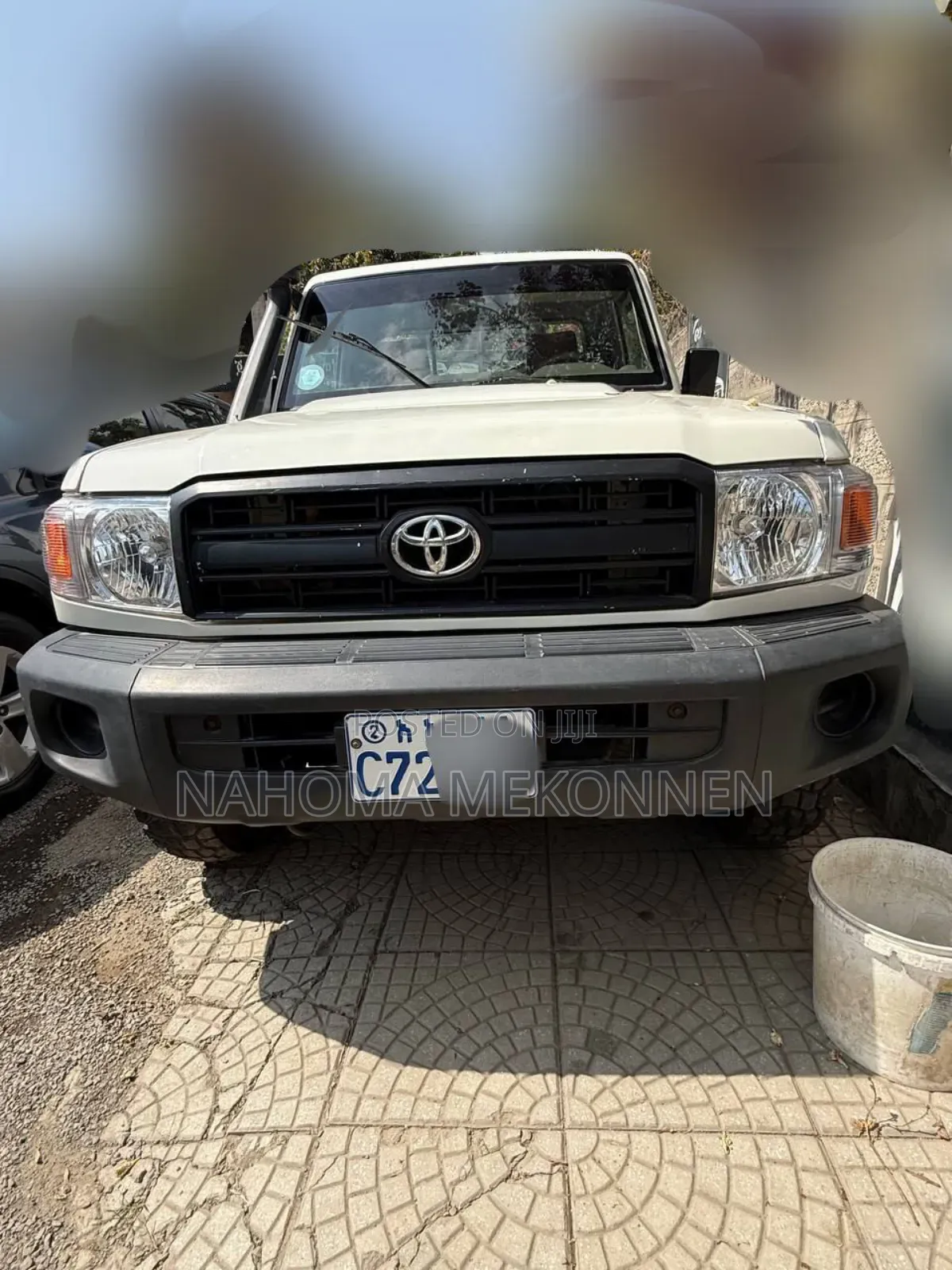 Toyota Land Cruiser 2011 White