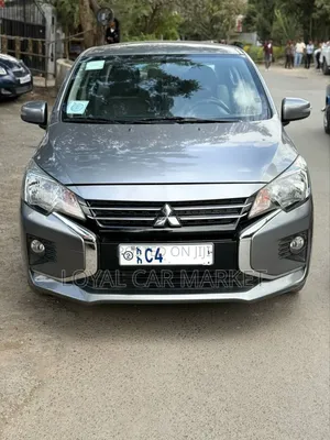 Photo - Mitsubishi Attrage 2022 Gray