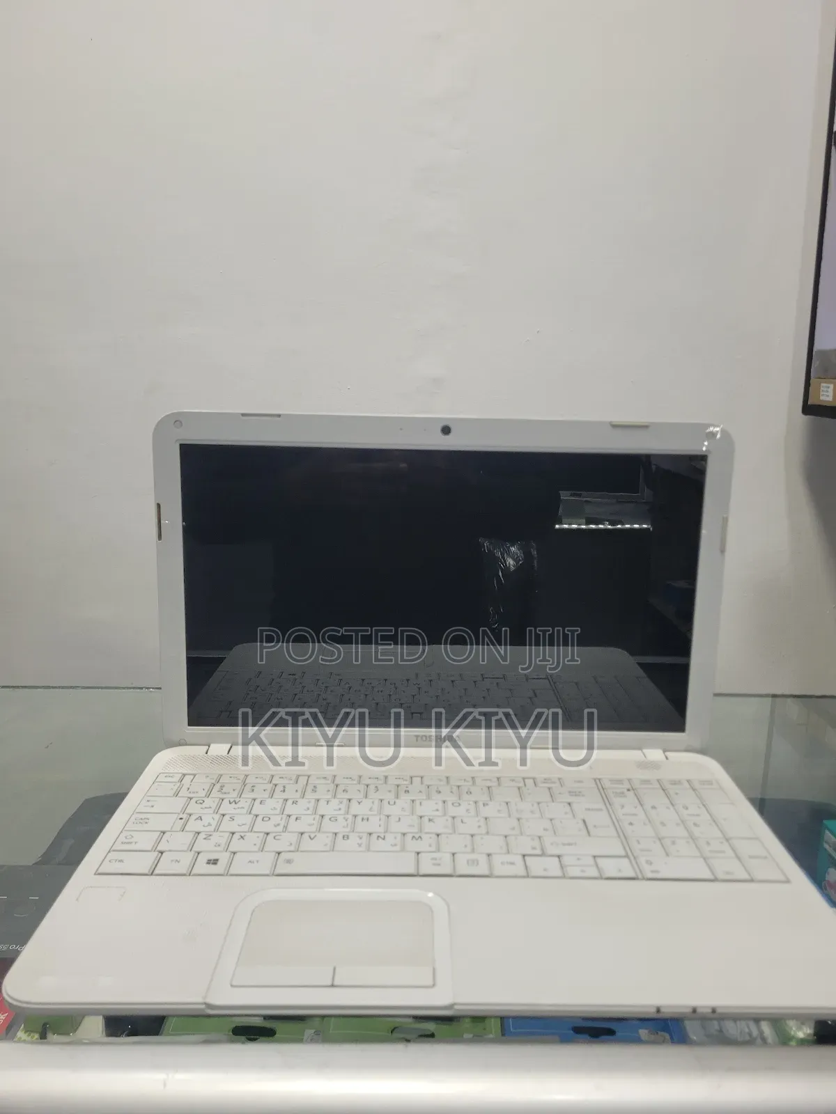 New Laptop Toshiba C50 8GB Intel Core I5 HDD 320GB