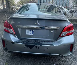 Mitsubishi Attrage 2021 Gray