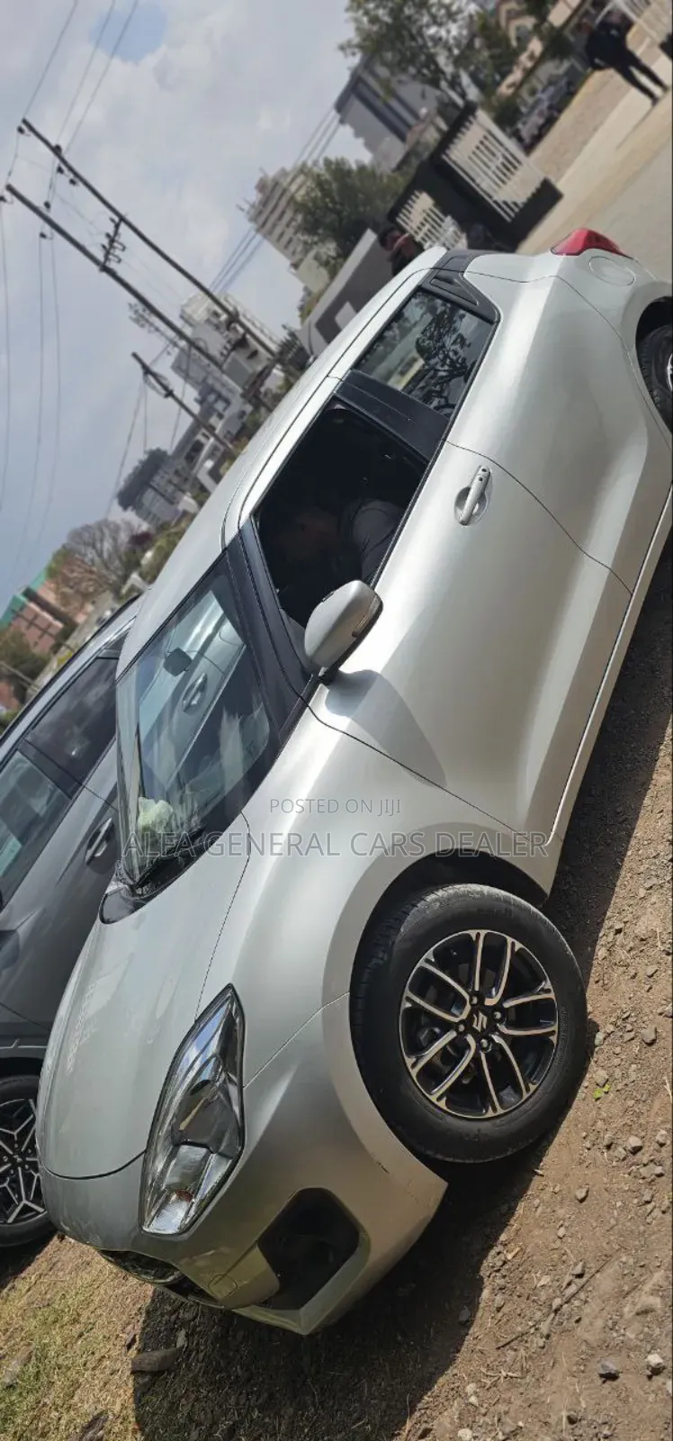 Suzuki Swift 2022 Silver