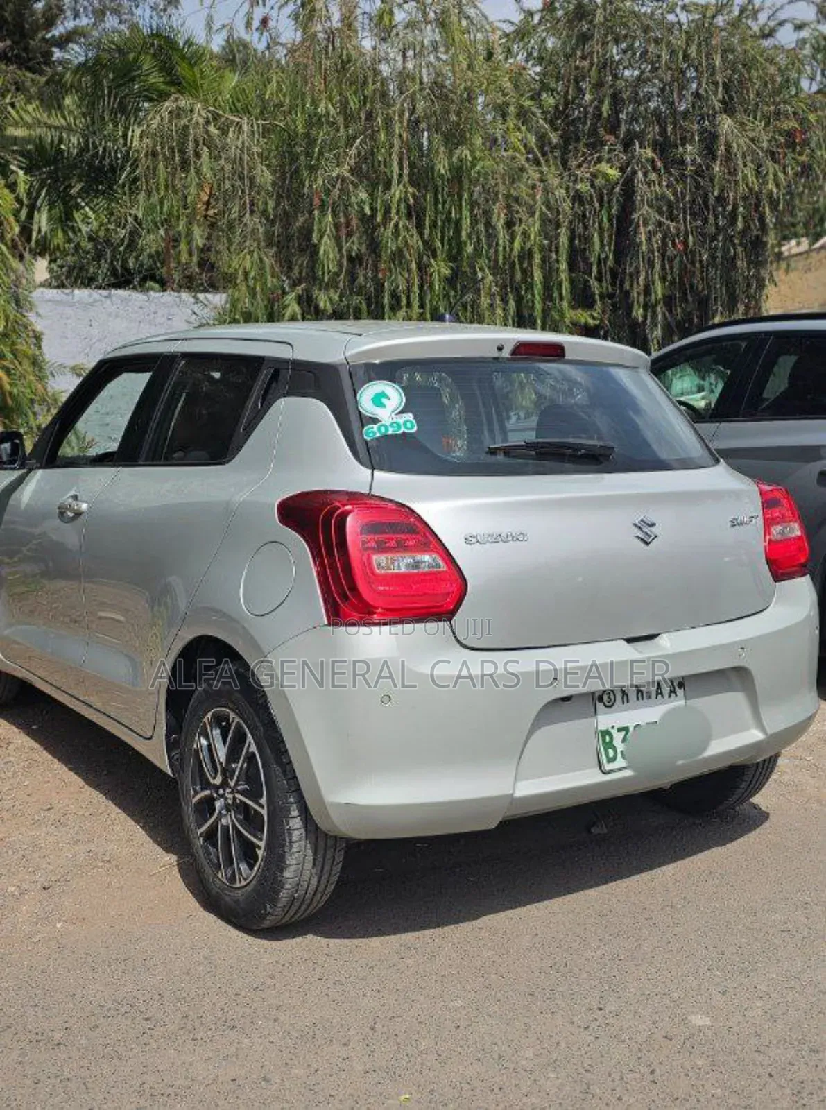 Suzuki Swift 2022 Silver