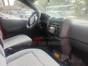 Toyota HiAce 2006 Red