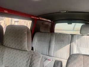 Toyota HiAce 2006 Red