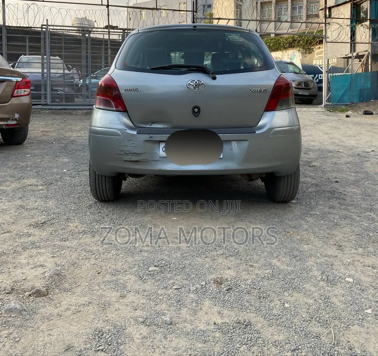 Toyota Yaris Base Hatchback 3dr 2010 Gray