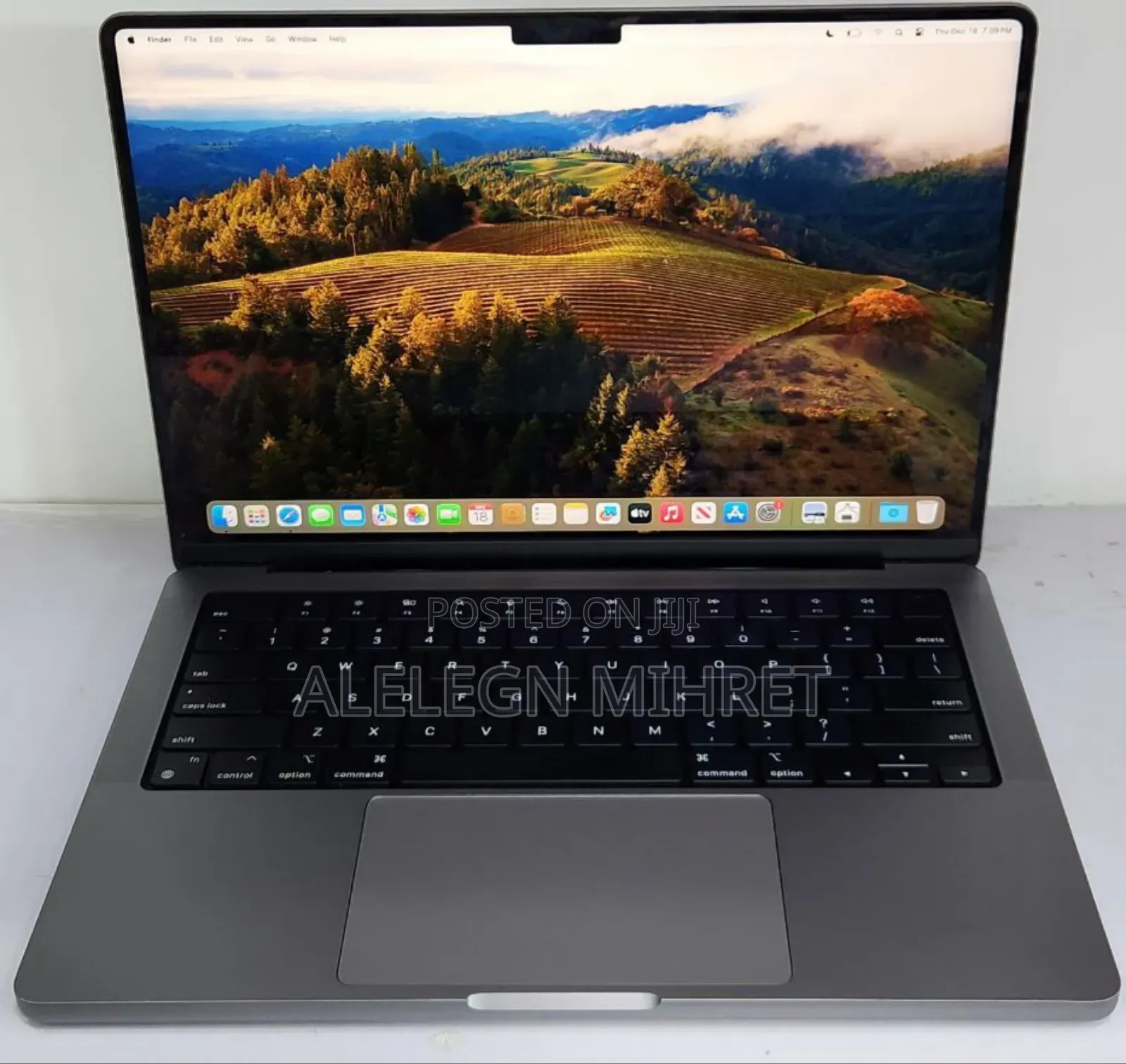 New Laptop Apple MacBook Pro M1 16GB Apple M1 Pro SSD 512GB