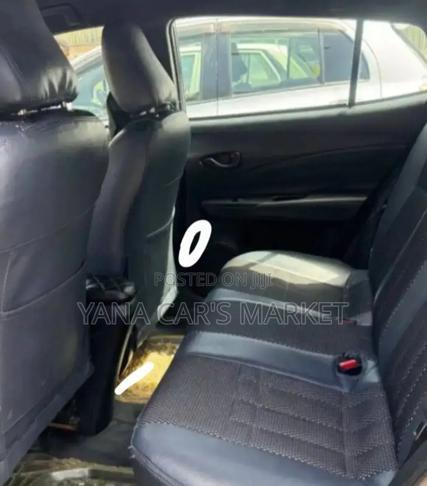 Toyota Yaris 1.5 Sedan L 2020