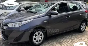 Toyota Yaris 1.5 Sedan L 2020