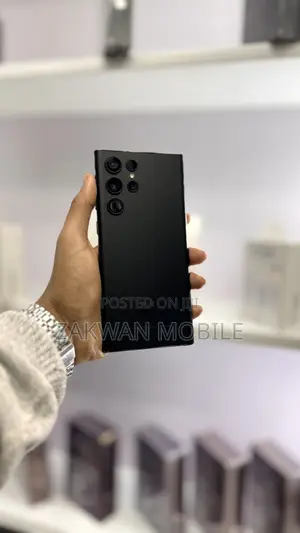 Photo - Samsung Galaxy S22 Ultra 512 GB Black