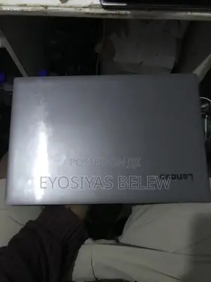 Laptop Lenovo V330 4GB Intel Core I3 HDD 500GB