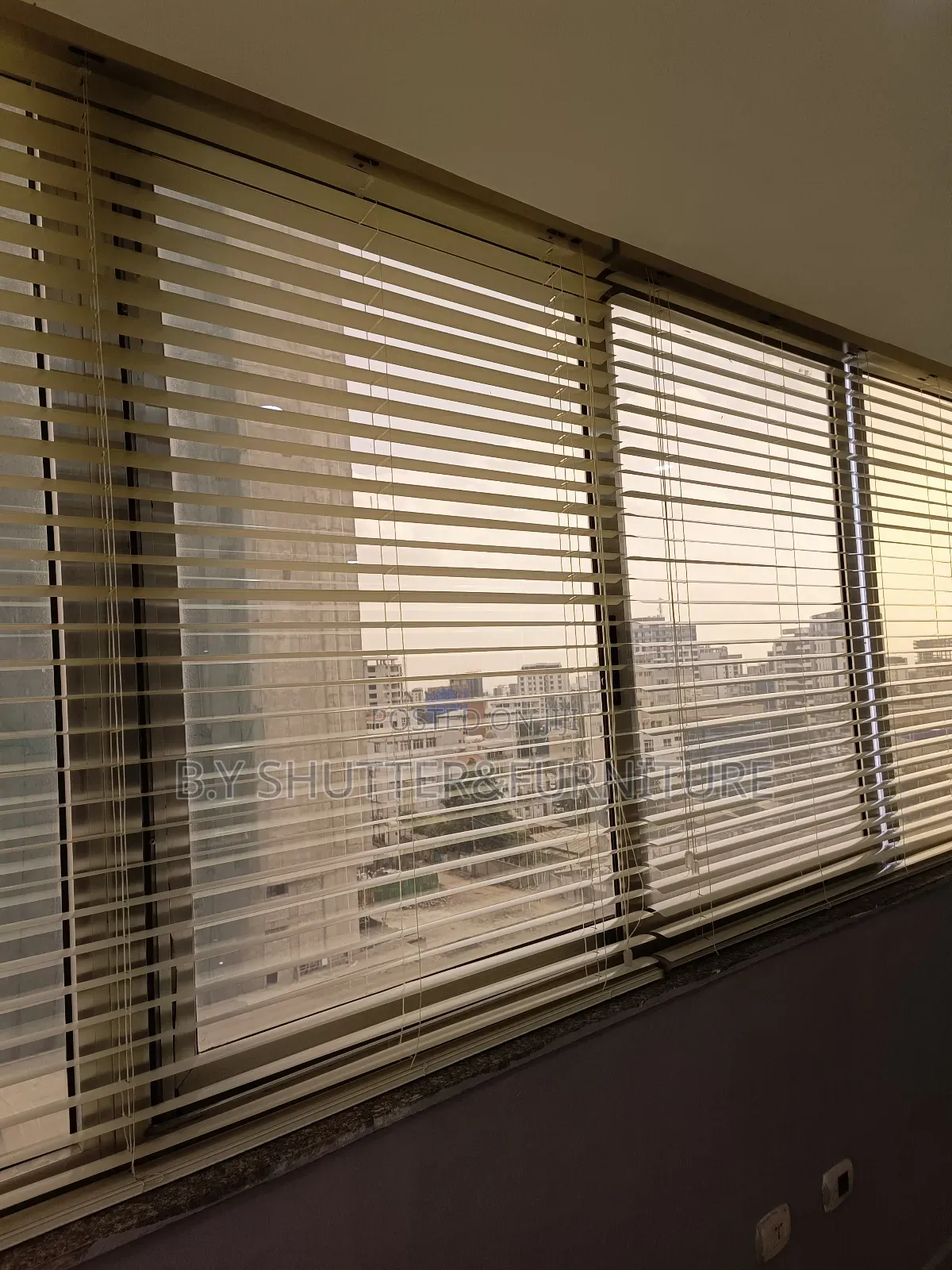 Shutter Shatter Blind Horizontal Shatter