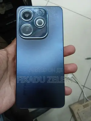 Photo - Infinix Hot 40i 128 GB Black