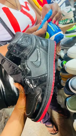 Jordan 1 Boots With One Shoe Protector