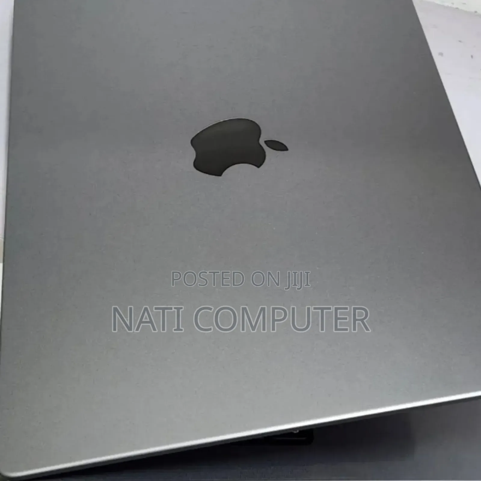 New Laptop Apple MacBook Pro M1 16GB Apple M1 Pro SSD 512GB