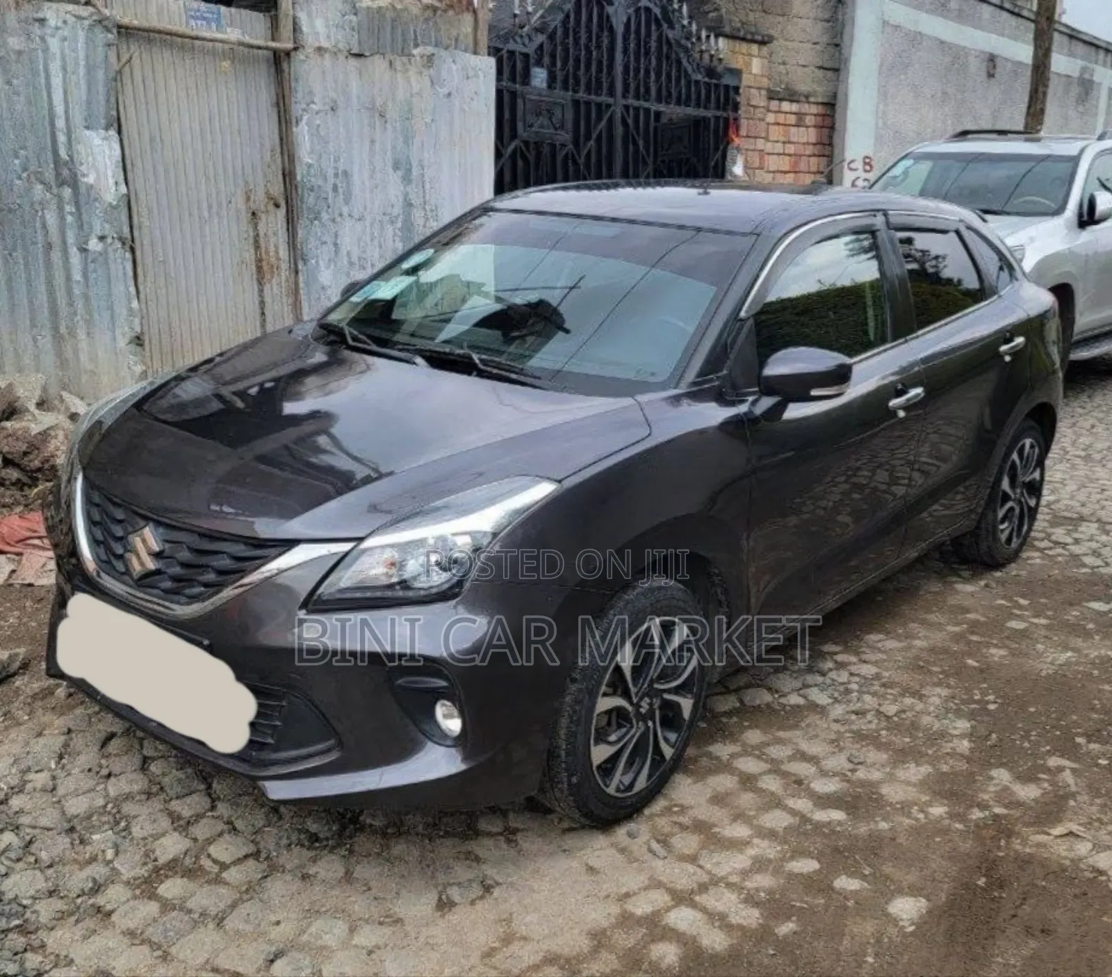 Suzuki Baleno 2023 Gray