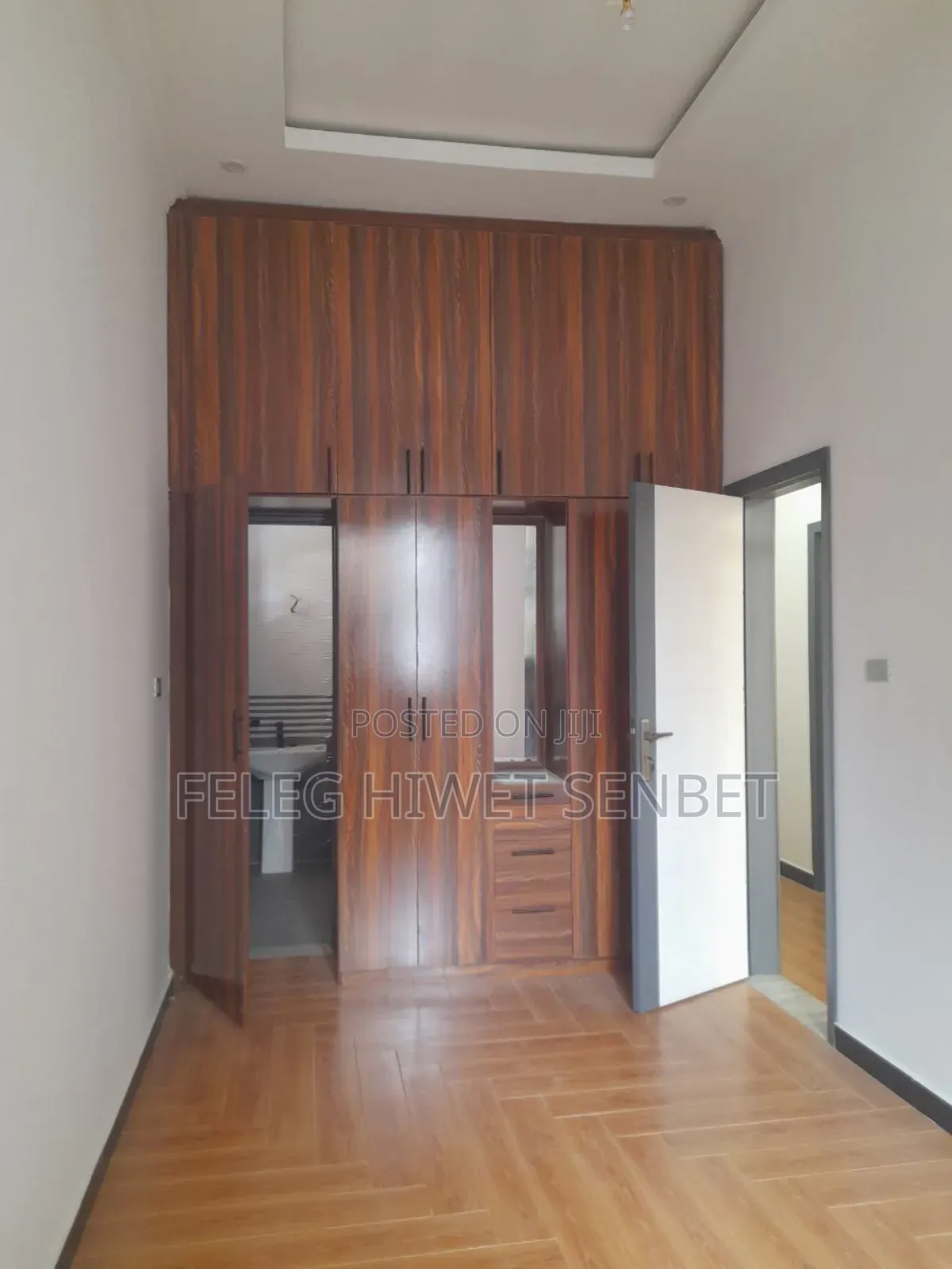 Furnished 5bdrm Villa in አአ, Bole for sale