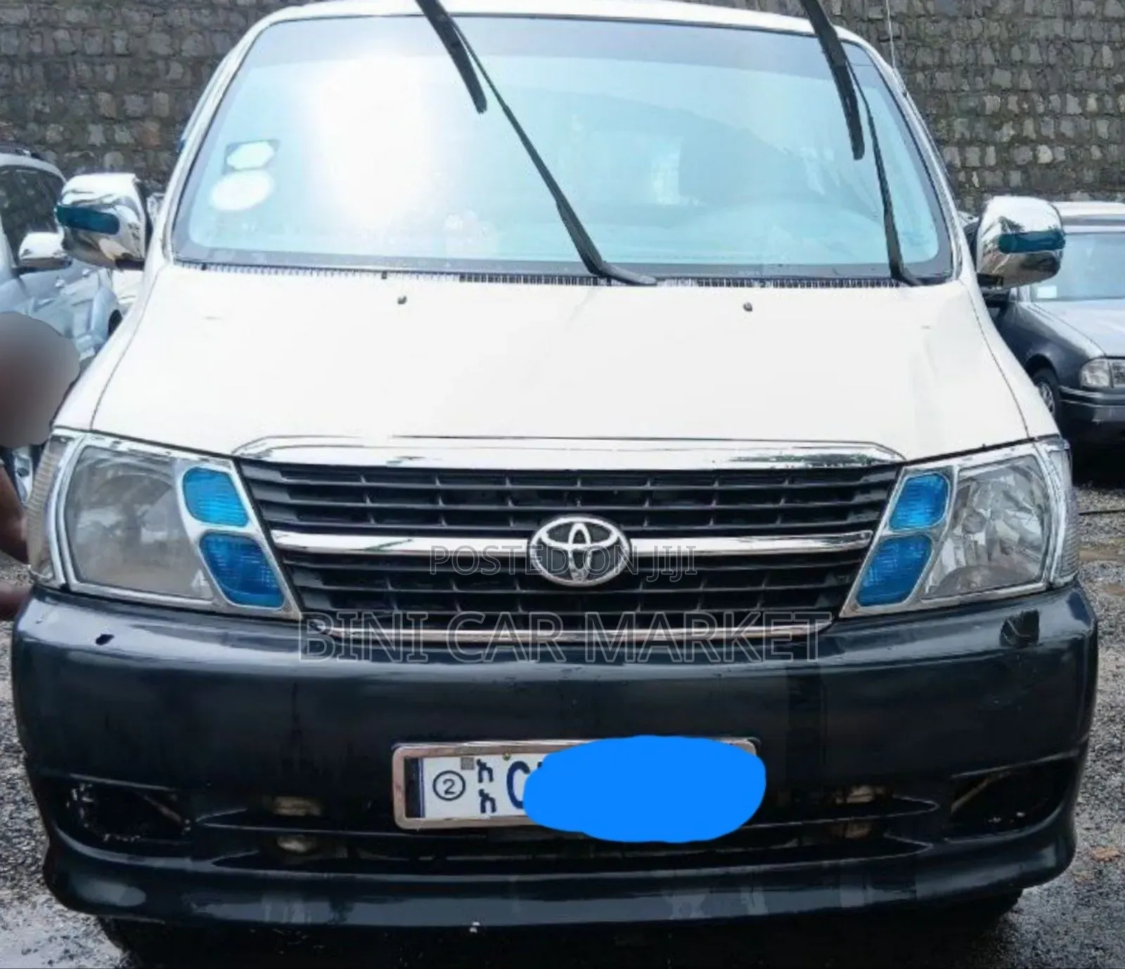 Toyota HiAce 2008 White