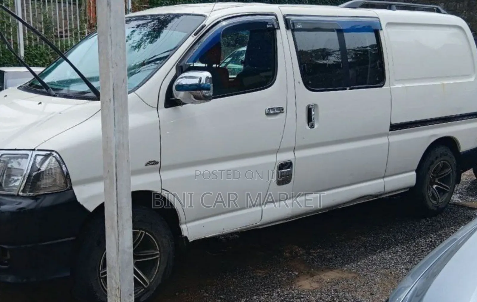 Toyota HiAce 2008 White