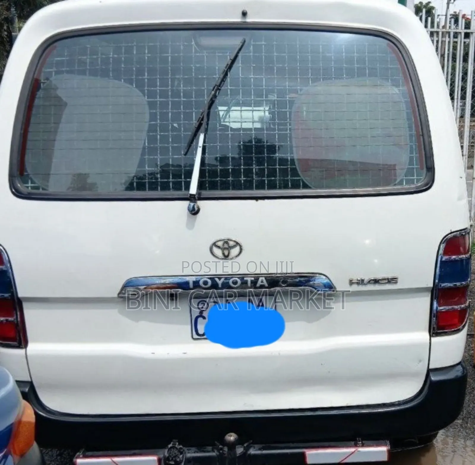 Toyota HiAce 2008 White