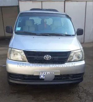 Photo - Toyota HiAce 2008 Silver