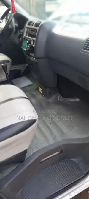 Toyota HiAce 2008 Silver